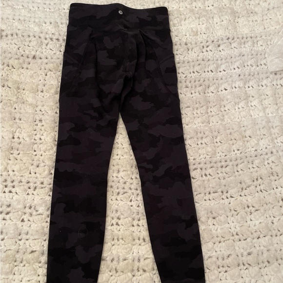 Lululemon fast and free black camo leggings - Picture 7 of 11
